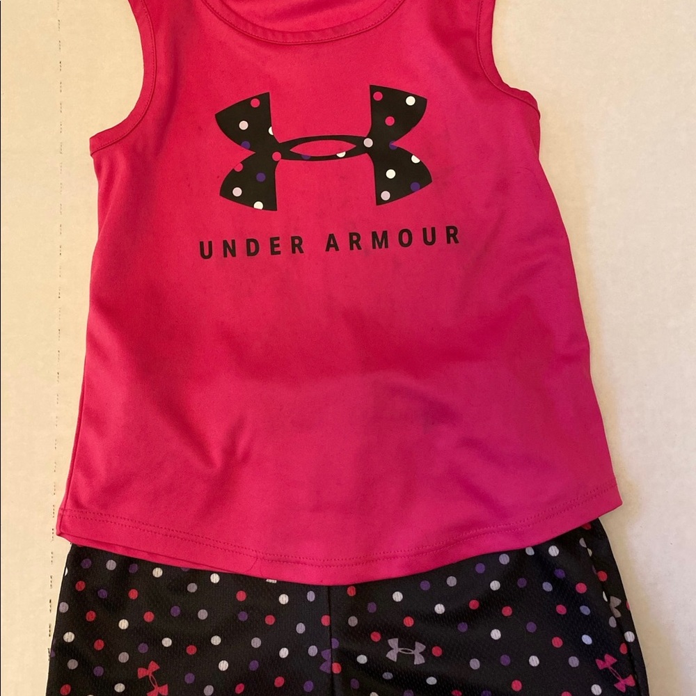 Under Armour Tank/Shorts Size 5